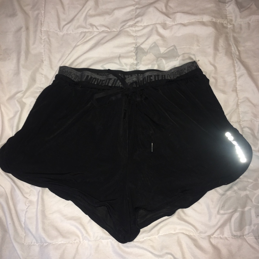 Ready to move shorts